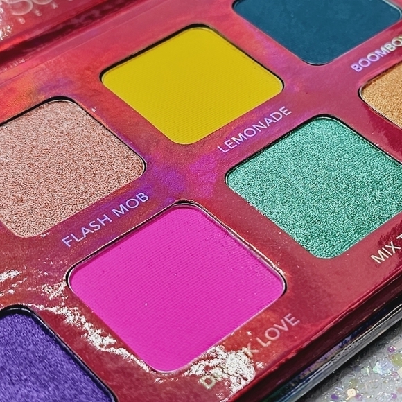Suva Beauty Block Party Eyeshadow Palette - Picture 9 of 9